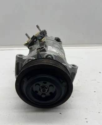 Volvo XC90 Air conditioning (A/C) compressor (pump) P31404446 017567037B4