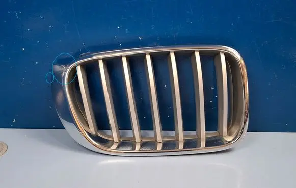 BMW X3 F25 Front bumper upper radiator grill 51117210726 51117237422