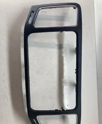 Volkswagen Sharan Radio/GPS head unit trim 