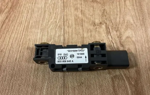 Audi A4 S4 B6 8E 8H Airbag deployment crash/impact sensor 8E0959643A 023180N11P02 161000