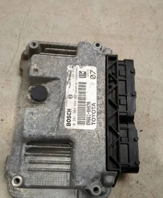 Toyota Aygo AB10 Engine control unit/module 0261S04464 1039S34045 896610H070