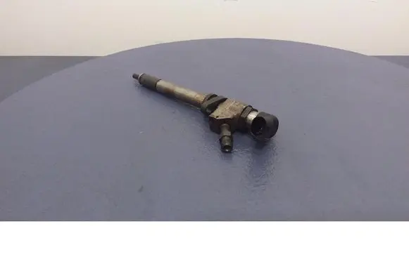 Fuel injector