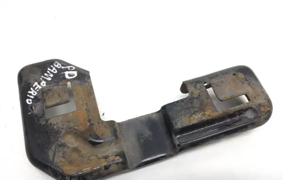 Hyundai Tucson JM Front bumper mounting bracket