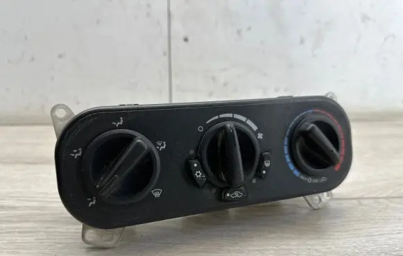 Dodge Caliber Climate control unit P55111874AC
