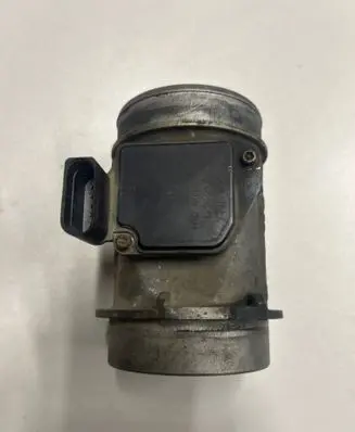 Volkswagen PASSAT B5.5 Mass air flow meter 059906461D AFH7025C