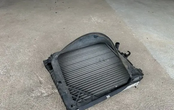 Volkswagen Touareg II Optional radiator 7P0121212 7L0117340
