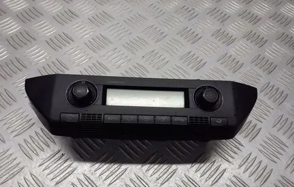 Volkswagen Polo IV 9N3 Interior fan control switch 