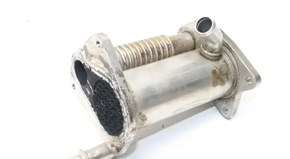 Nissan Juke I F15 EGR valve cooler 147355713R