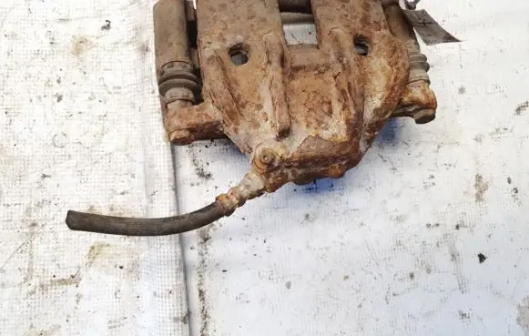 Citroen Xsara Picasso Front brake caliper