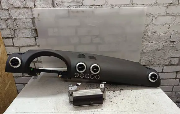 Audi TT Mk1 Dashboard 8N1857033