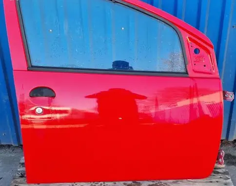Peugeot 107 Front door