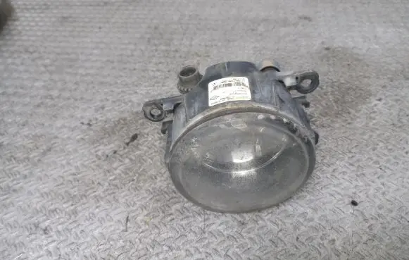 Renault Scenic II - Grand scenic II Front fog light 8200074008