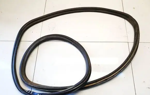 BMW i3 Trunk rubber seal (body) 