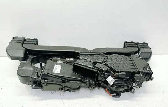 Audi Q5 SQ5 Interior heater climate box assembly 8R0820003D 8R0820021