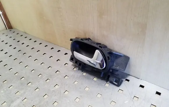 Front door interior handle