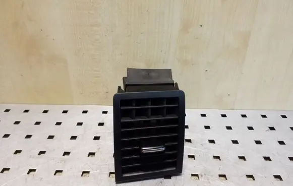 Volkswagen Touareg I Dashboard side air vent grill/cover trim 7L6819703E
