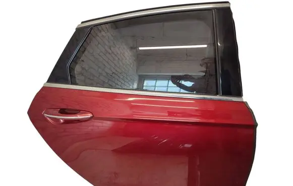 Ford Fusion II Rear door