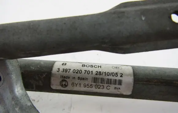 Skoda Fabia Mk1 (6Y) Front wiper linkage 6Y1955023C