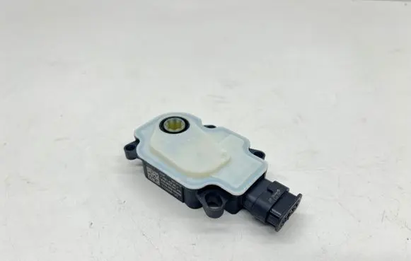 Porsche Cayenne (9Y0 9Y3) Radiator active air flap actuator 95B965501 95B965501AB
