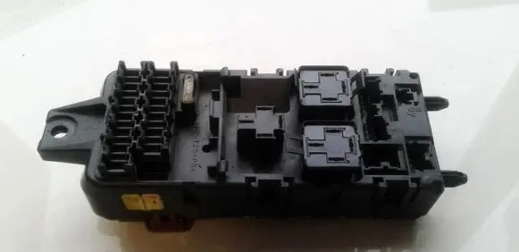 Mitsubishi Carisma Fuse box set MB953355