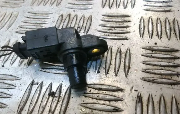 BMW X5 E53 Camshaft position sensor 2249320
