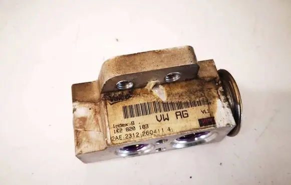 Volkswagen PASSAT B7 Air conditioning (A/C) expansion valve 1K2820103