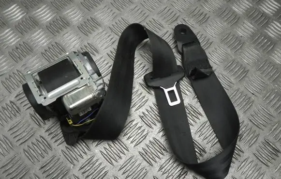 Land Rover Discovery 4 - LR4 Front seatbelt 8H22F61294ADW