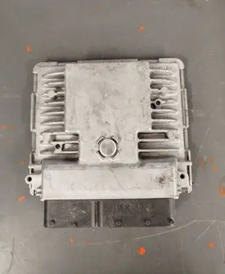 Skoda Fabia Mk2 (5J) Engine control unit/module 03f906070hp