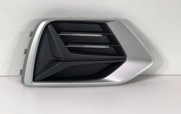 Audi Q3 F3 Front bumper lower grill AU32603