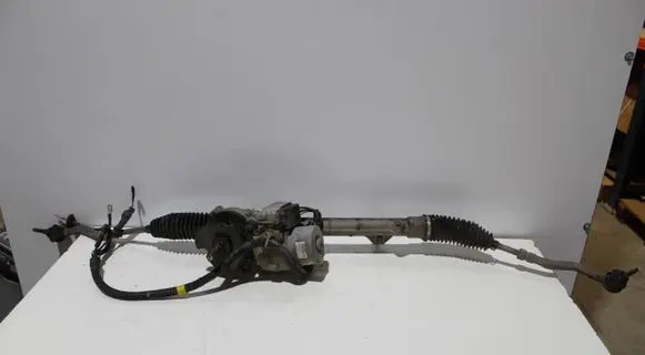 Peugeot 208 I Steering rack 6700002757
