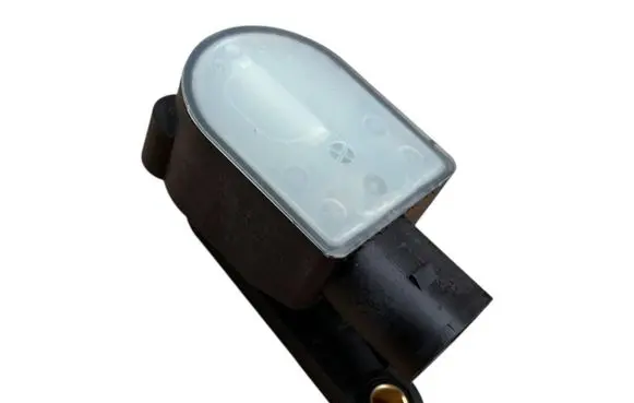 Headlight/headlamp level sensor