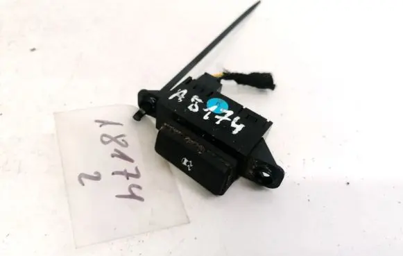 Traction control (ASR) switch