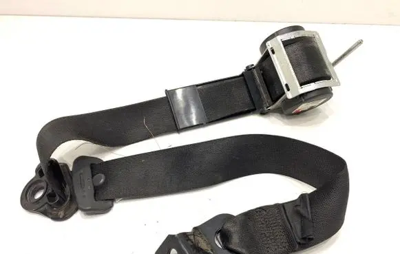 Opel Zafira B Front seatbelt 560834901