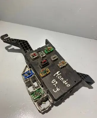 Ford Mondeo Mk III Comfort/convenience module 1S7T14A073AE 0197 C091