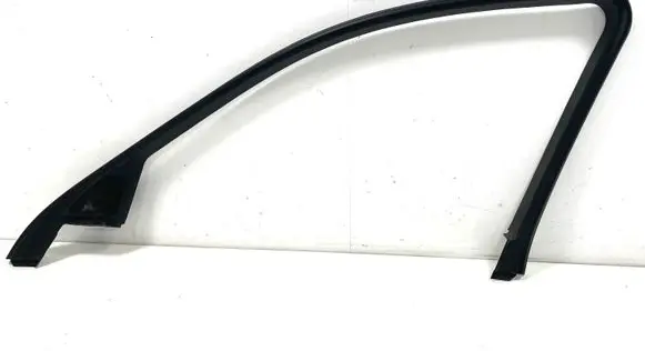 BMW 5 E60 E61 Front door window/glass frame 51357033630 7033630 14121810