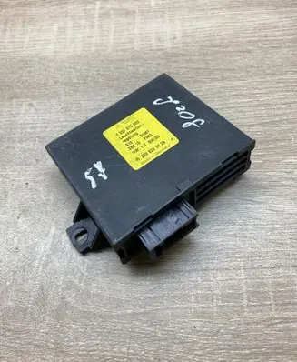 Mercedes-Benz S W220 Light module LCM 2208203026 0307870002