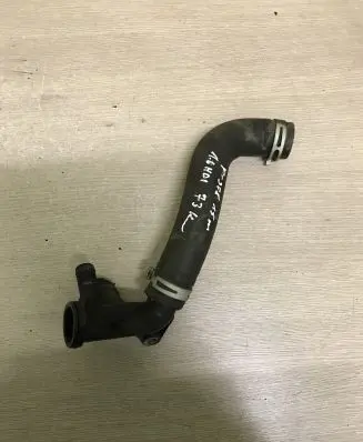 Peugeot 308 Engine coolant pipe/hose 1122501