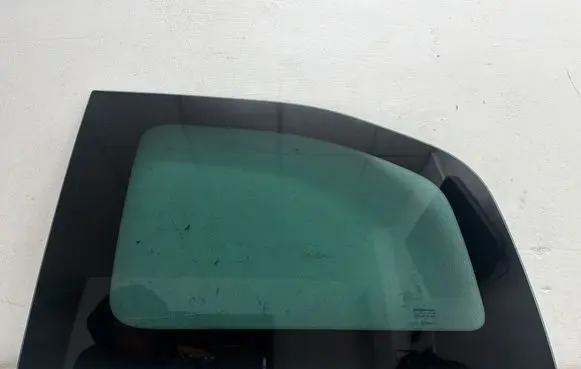 Peugeot Partner Rear side window DOT211M91AS3 43R004524 E000191