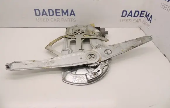 Volvo V70 Front door window regulator with motor D156