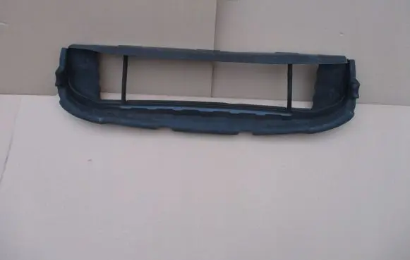 Ford Focus Intercooler air channel guide F1EB8475A