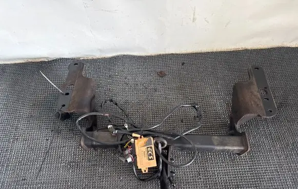 Toyota Avensis T270 Tow bar set 