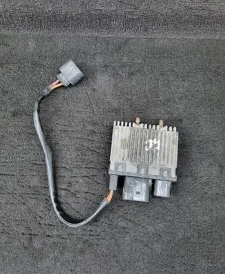 Audi A4 S4 B7 8E 8H Coolant fan relay 8E0959501Q
