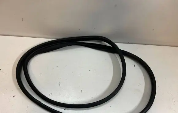 Mazda 3 III Front door rubber seal 