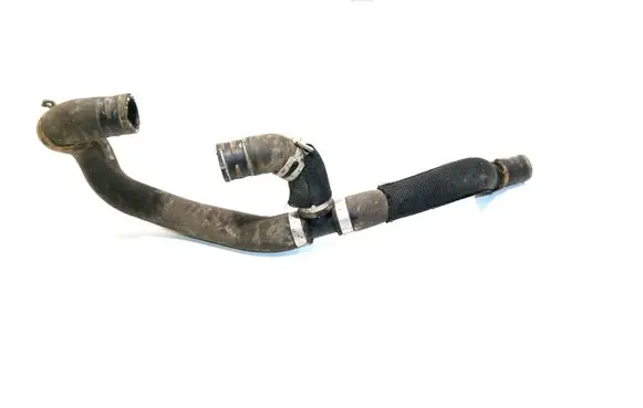 Engine coolant pipe/hose