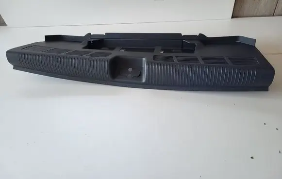 Opel Astra K Tailgate/boot lid lock trim 