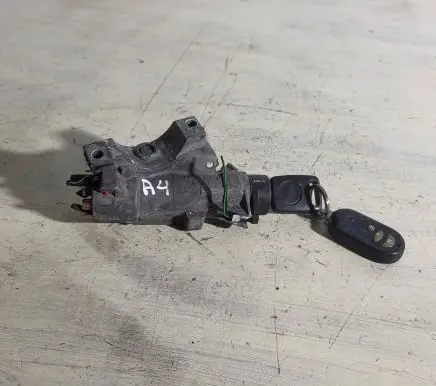 Audi A4 S4 B6 8E 8H Ignition lock contact 4B0905851B