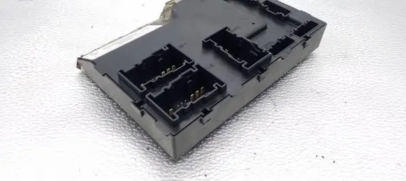 Ford Fiesta Comfort/convenience module 8V5115K600EG 030068318502 116RA000084