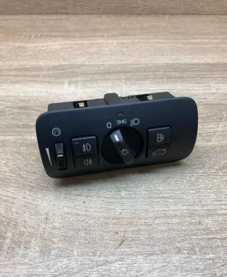 Volvo V70 Light switch 30739414