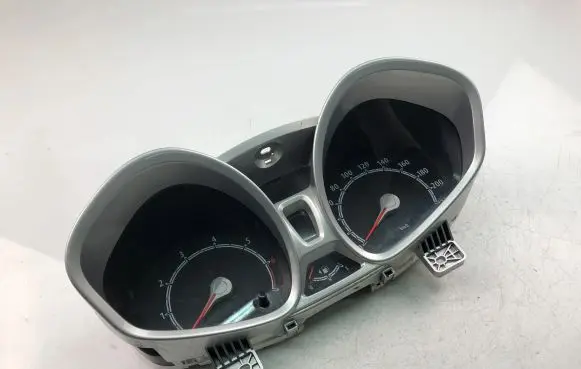 Ford Fiesta Speedometer (instrument cluster) 8A6T10849EK
