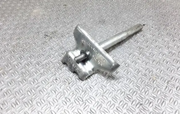 Battery bracket